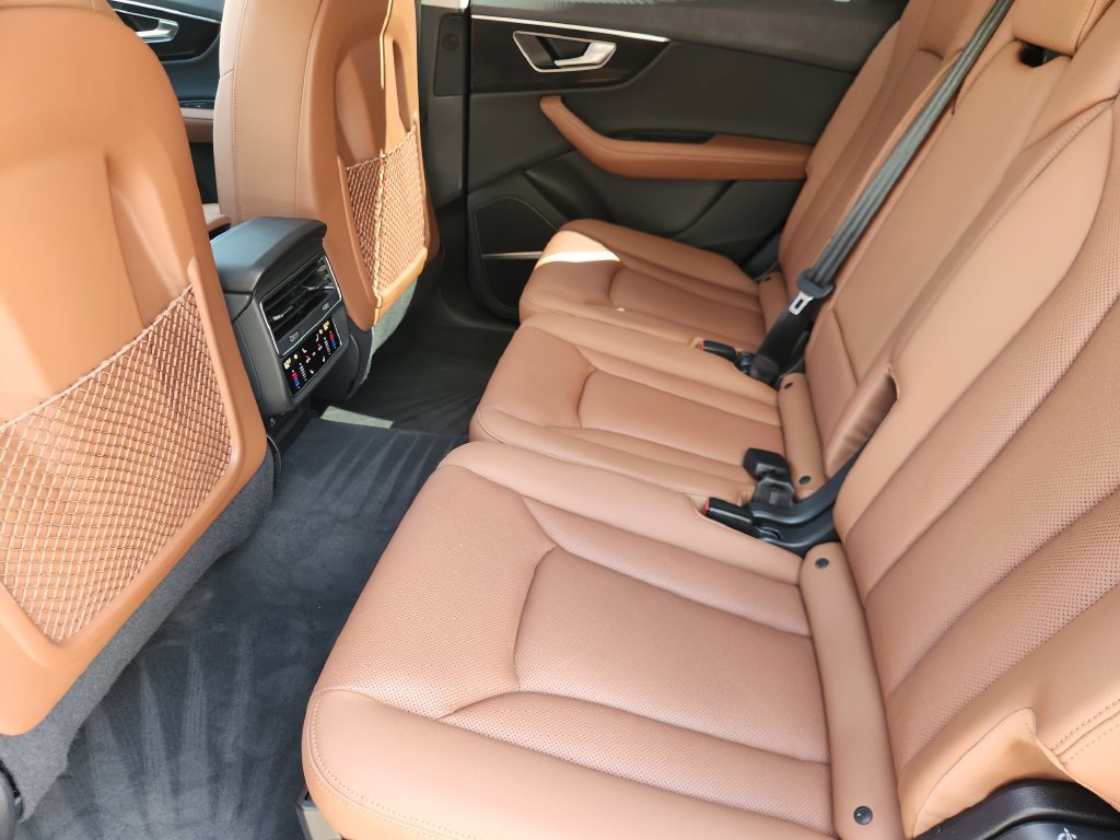 Certified 2023 Audi Q7 3.0T Prestige w/ Premium Plus Package AWD/4WD image 35