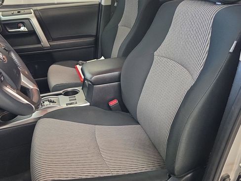 Used 2023 Toyota 4Runner SR5 AWD/4WD image 6