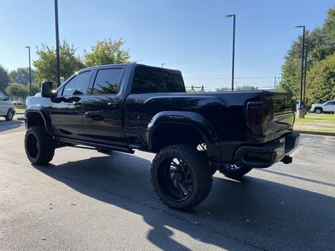 Used 2021 GMC Sierra 2500 AT4 w/ AT4 Premium Plus Package AWD/4WD image 7