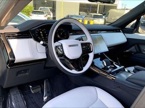 New 2026 Land Rover Range Rover Sport Dynamic SE AWD/4WD image 3