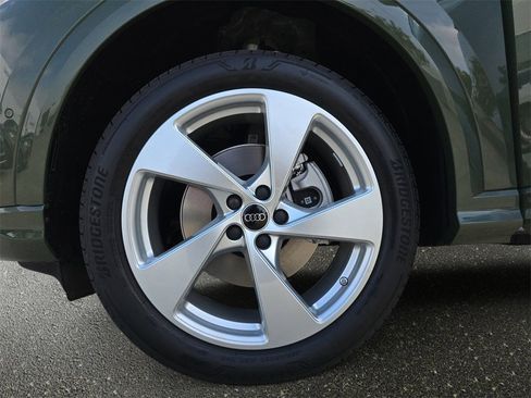 New 2025 Audi Q5 Premium Plus image 33
