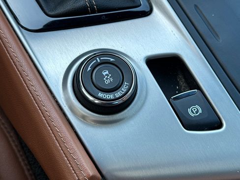 Used 2017 Chevrolet Corvette Stingray Coupe image 30