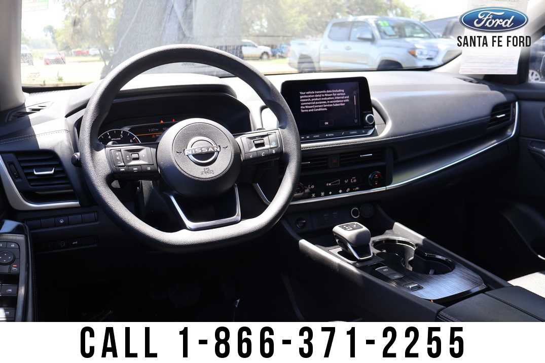 Used 2024 Nissan Rogue SV FWD image 15
