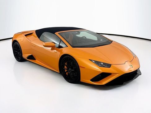 Used 2020 Lamborghini Huracan EVO RWD image 36