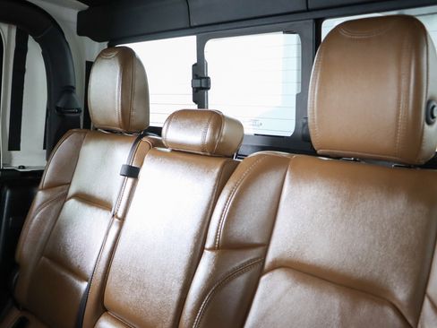 Used 2020 Jeep Gladiator Rubicon image 24