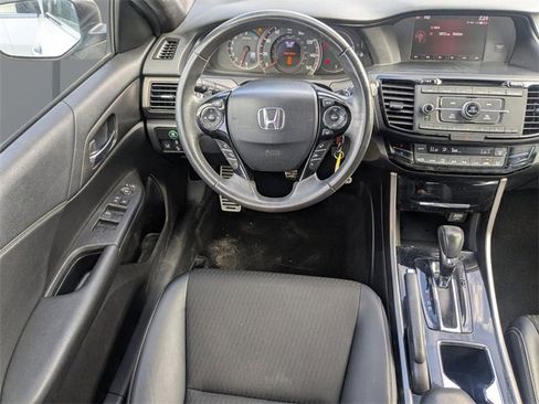 Used 2016 Honda Accord Sport image 14