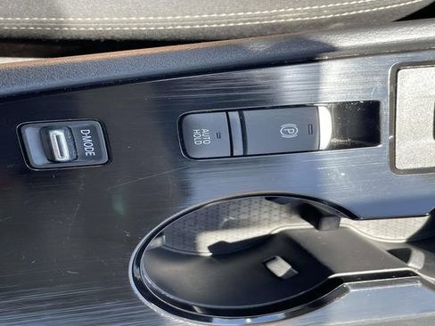 Used 2024 Nissan Rogue SV FWD image 30
