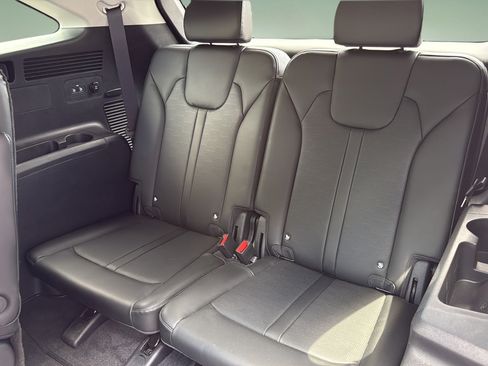 Used 2025 Kia Sorento EX AWD/4WD image 19