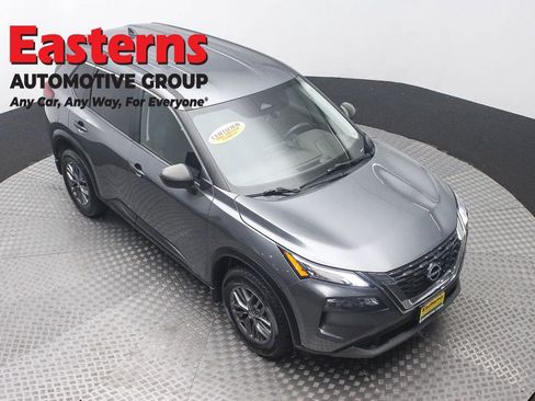 Used 2023 Nissan Rogue S AWD/4WD image 3