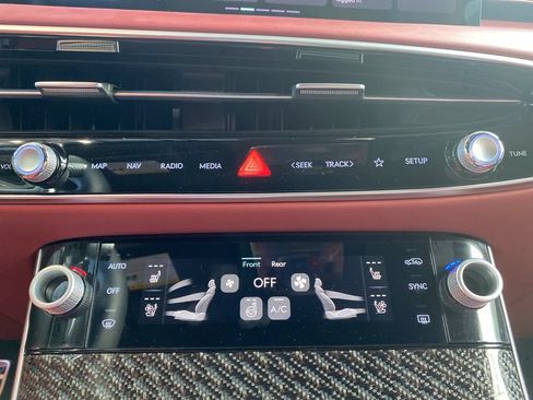 New 2026 Genesis GV70 3.5T Sport Prestige AWD/4WD image 19