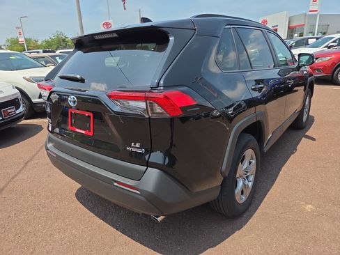 Certified 2024 Toyota RAV4 LE AWD/4WD image 3