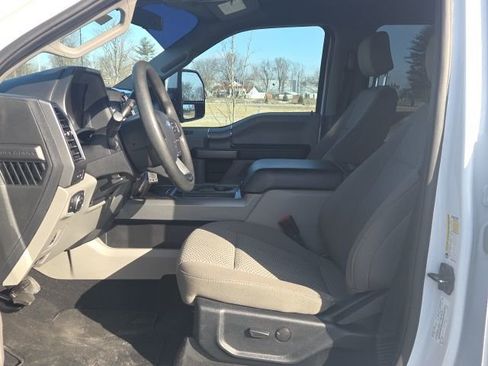 Used 2020 Ford F250 XLT w/ XLT Premium Package image 18