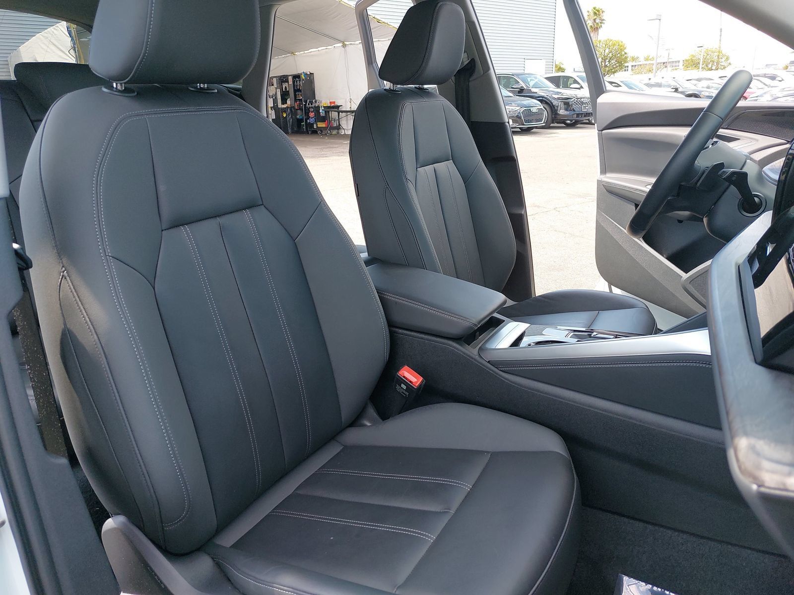 Used 2025 Audi Q5 Premium w/ Convenience Package AWD/4WD image 10