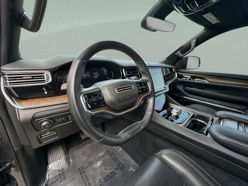 Used 2022 Jeep Grand Wagoneer Series I AWD/4WD image 34