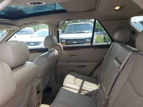 Used 2008 Cadillac SRX w/ Utility Package RWD image 7