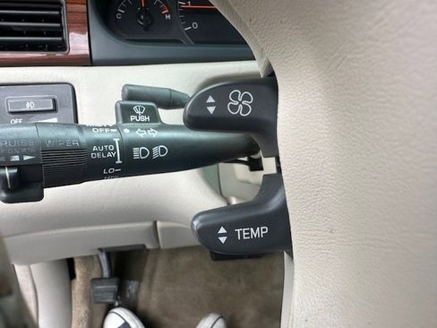 Used 2000 Cadillac Eldorado Touring image 18