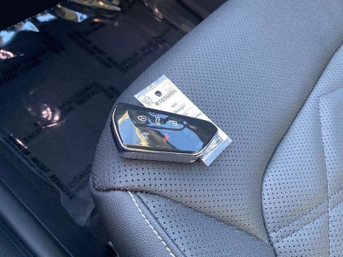 New 2026 Volkswagen Atlas SE image 37