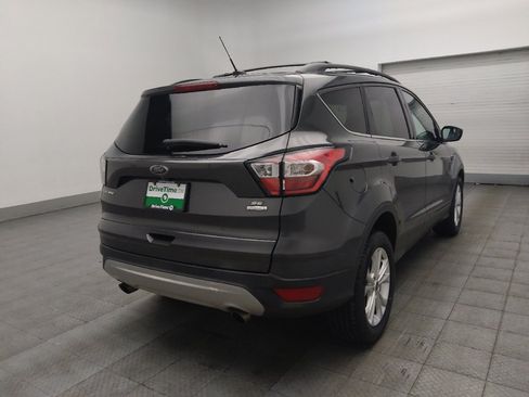 Used 2018 Ford Escape SE FWD image 9