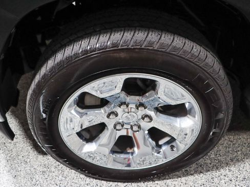 Used 2022 RAM 1500 Big Horn AWD/4WD image 11