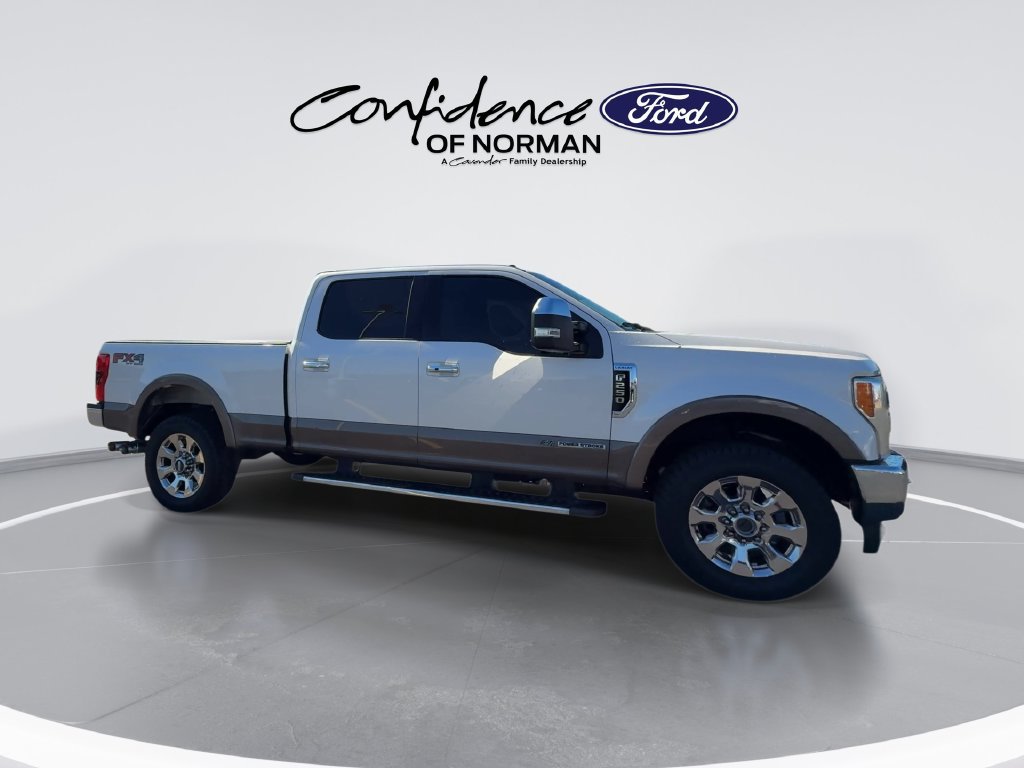 Used 2018 Ford F250 Lariat w/ Lariat Ultimate Package AWD/4WD image 11