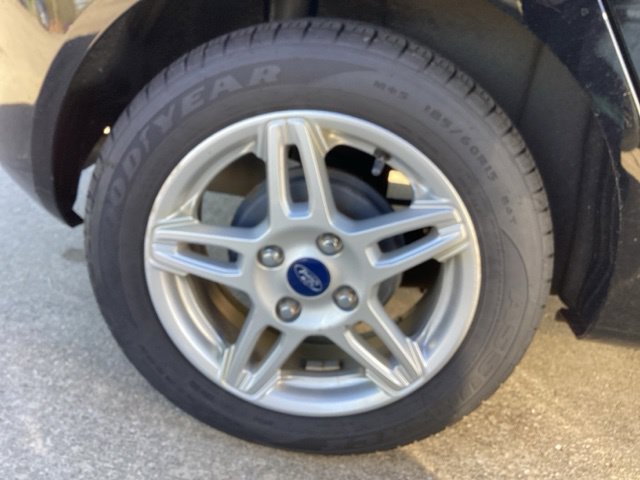 Used 2018 Ford Fiesta SE w/ Cold Weather Package FWD image 8