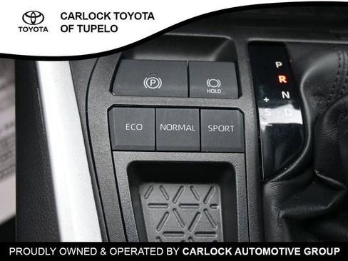 Used 2021 Toyota RAV4 XLE Premium image 13