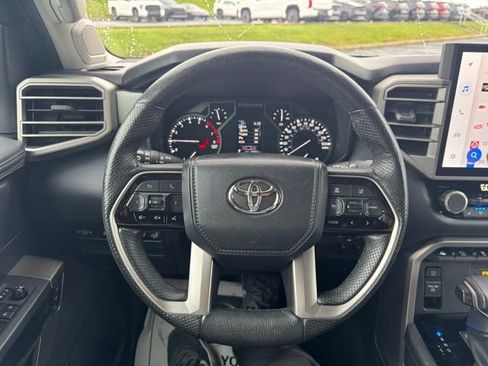 Used 2022 Toyota Tundra Limited AWD/4WD image 18