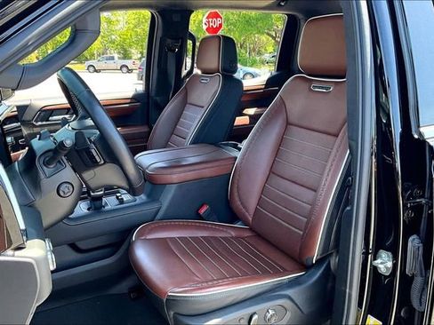 Used 2024 GMC Sierra 1500 Denali Ultimate AWD/4WD image 17