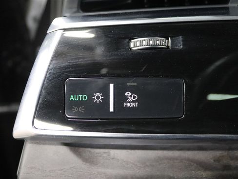 Used 2020 Audi Q7 3.0T Prestige w/ Prestige Package image 39