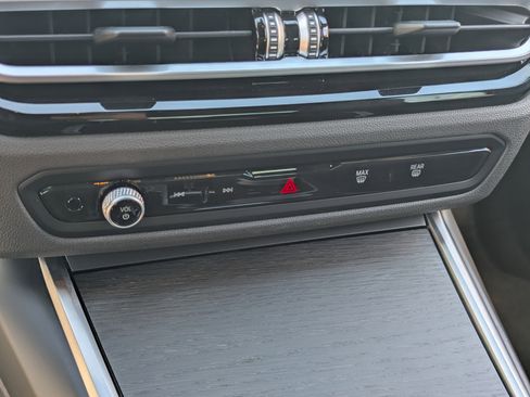 Used 2023 BMW 330i Sedan w/ Driving Assistance Package image 29