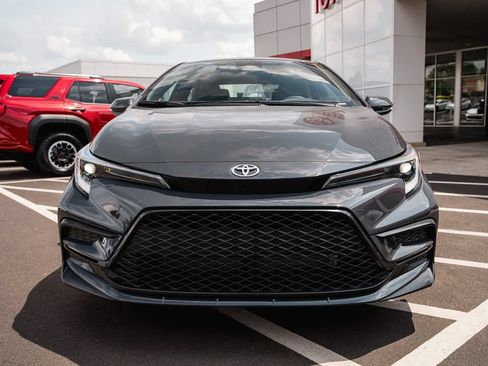 New 2026 Toyota Corolla SE FWD image 2