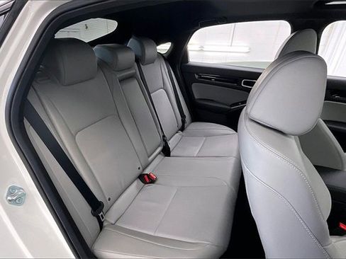 Certified 2025 Honda Civic Sport Touring image 19