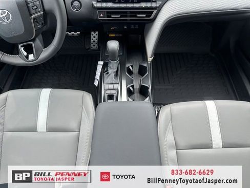 New 2026 Toyota Camry SE image 10