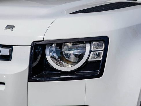 Used 2023 Land Rover Defender 110 S image 10