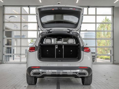 New 2026 Mercedes-Benz GLC 300 4MATIC image 16