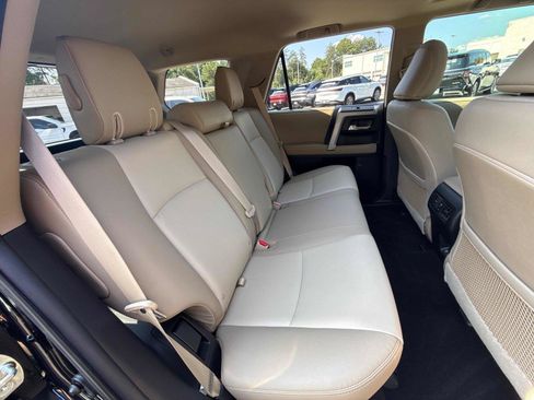 Used 2022 Toyota 4Runner SR5 Premium w/ Moonroof Package AWD/4WD image 29