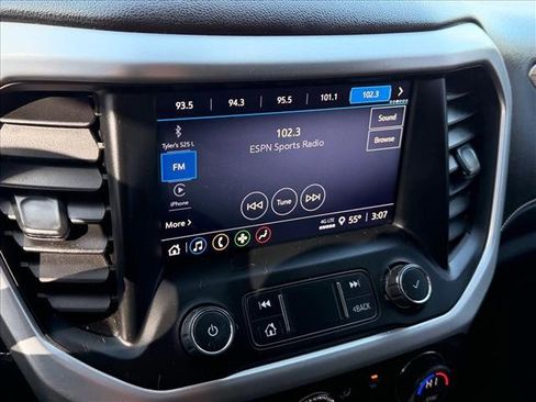 Used 2021 GMC Acadia SLE w/ Driver Convenience Package image 16