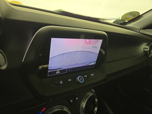 Certified 2022 Chevrolet Camaro LT image 20