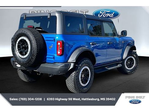 New 2026 Ford Bronco Badlands w/ Sasquatch Package AWD/4WD image 11