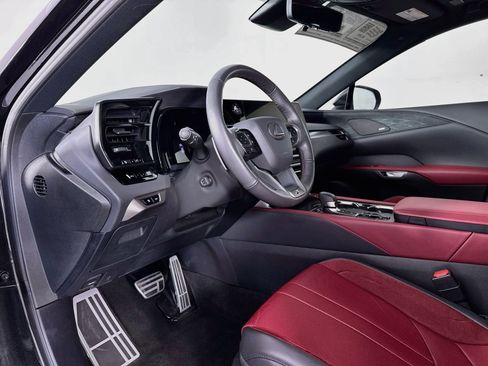 Used 2024 Lexus RX 500h F Sport w/ Convenience Package AWD/4WD image 9