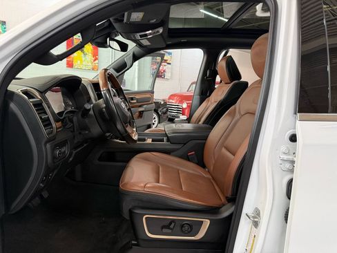 Used 2022 RAM 1500 Limited AWD/4WD image 11