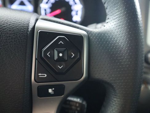 Used 2022 Toyota 4Runner TRD Sport image 12