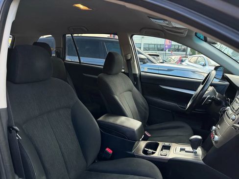 Used 2013 Subaru Outback 2.5i Premium image 17