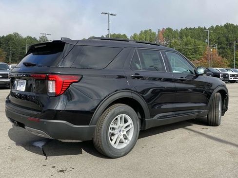 New 2026 Ford Explorer Active image 3