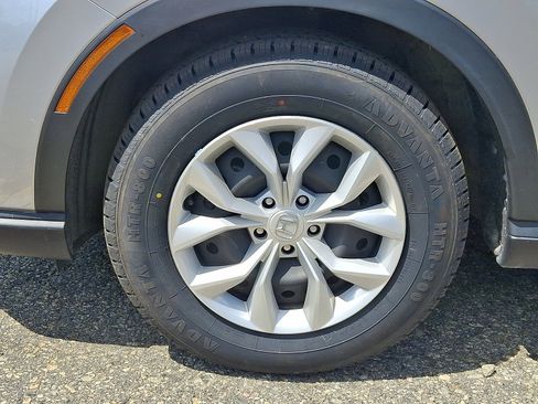 Used 2024 Honda CR-V LX image 4