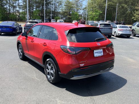Used 2025 Honda HR-V EX-L image 8