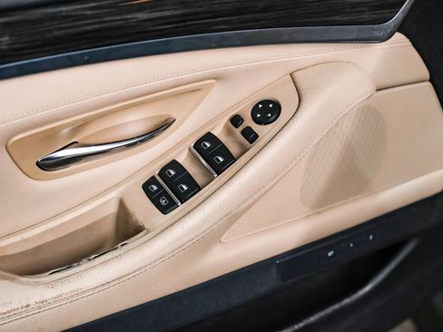 Used 2016 BMW 528i Sedan RWD image 42