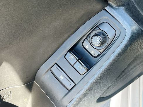 Used 2023 Toyota GR86 Premium RWD image 17