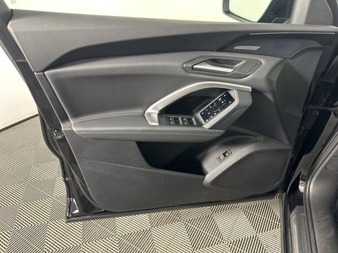 Used 2025 Audi Q5 Premium Plus w/ Premium Plus image 14