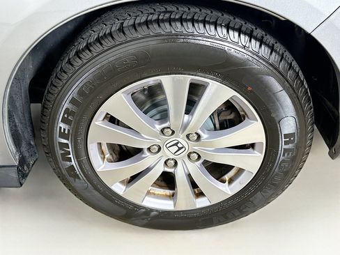 Used 2016 Honda Odyssey SE image 11